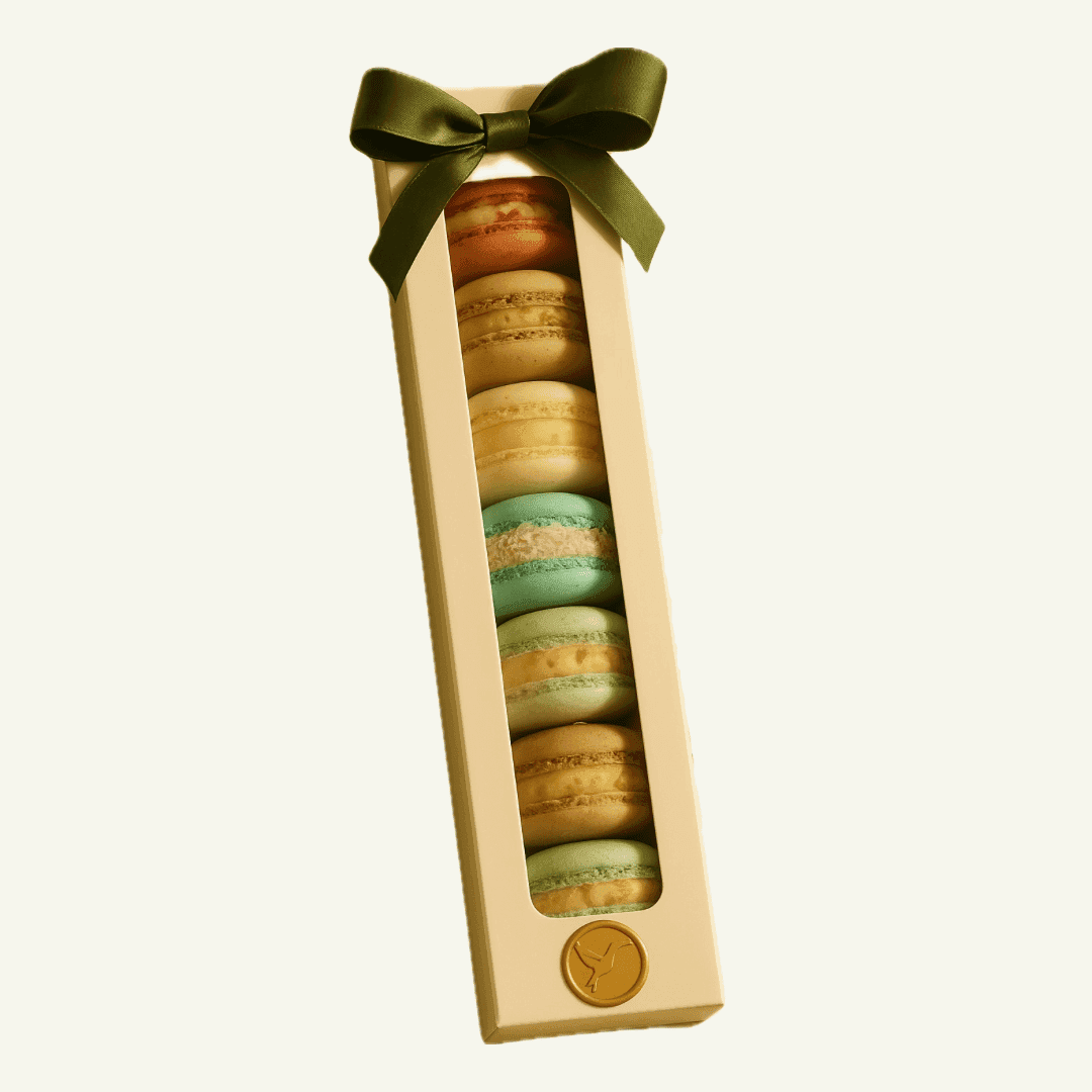 Box of 7 macarons