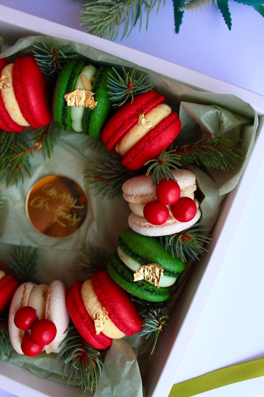 Christmas Macaron Wreath - view 3