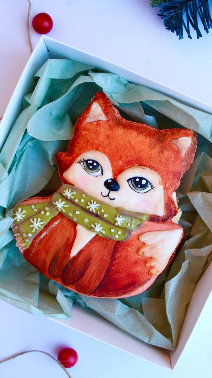 Frosty Fox Macaron 